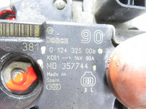 Alternador Mitsubishi Space Star I Lift 1.6 16V MD357744 image 3