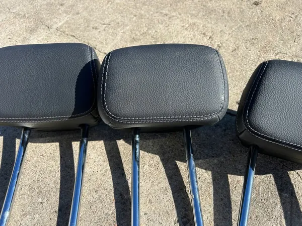 Mercedes W205 Takaistuimet Set OEM asdfW205as28 image 3