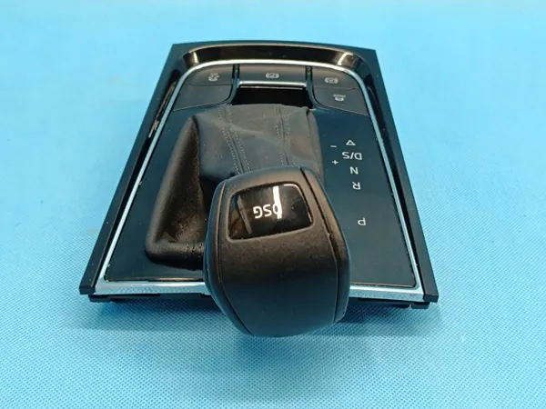 Skoda Kodiaq DSG Schalthebelrahmen OEM 566713203A image 3