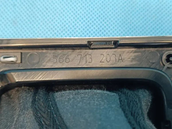 Skoda Kodiaq DSG Schalthebelrahmen OEM 566713203A image 9