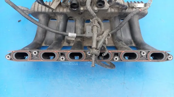 Coletor de admissão BMW 5 E39 2.0B image 6