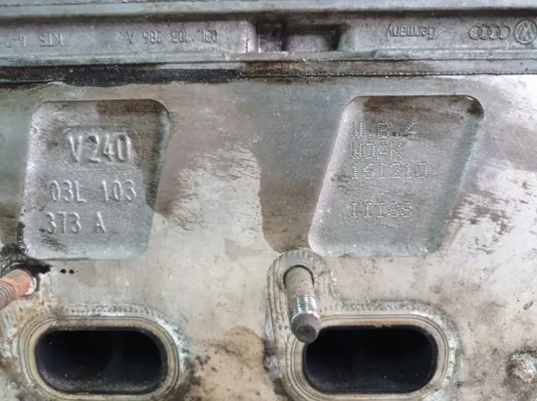 OEM 03L103286A Cilinderkop voor VW Golf VI 1.6 TDI image 10