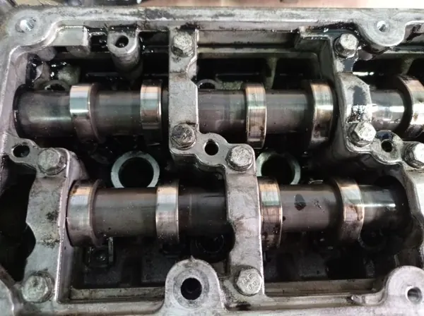 OEM 03L103286A Cilinderkop voor VW Golf VI 1.6 TDI image 3