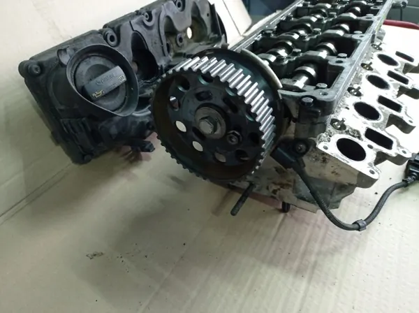 OEM 03L103286A Cilinderkop voor VW Golf VI 1.6 TDI image 7