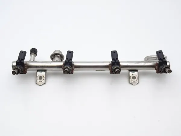 Brandstofrail Mercedes B W245 1.7 A0000788749 / A2660700395 image 5