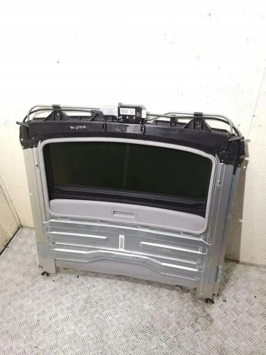 Nissan Quest Schiebedach OEM 832570 - Gebraucht image 4