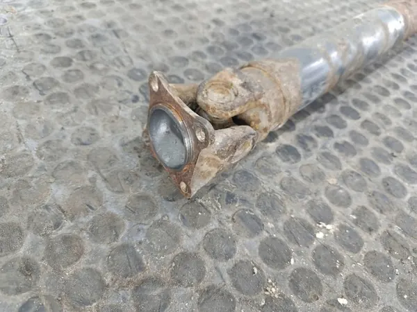 Taka-Akseliveto OEM WAŁ NAPĘDOWY TYŁ Subaru Outback image 4