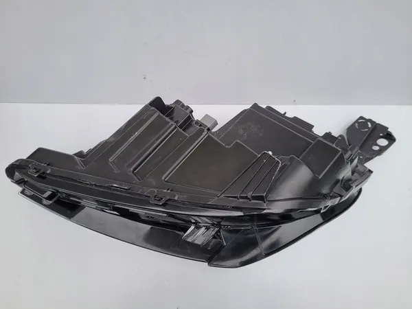 Oikea etuvalaisin Peugeot 3008 5008 II full LED image 8