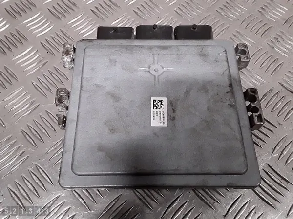 ECU Citroen C4 Picasso OEM 9811651980 - 1600HDI image 3