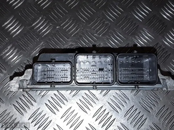 ECU Citroen C4 Picasso OEM 9811651980 - 1600HDI image 4
