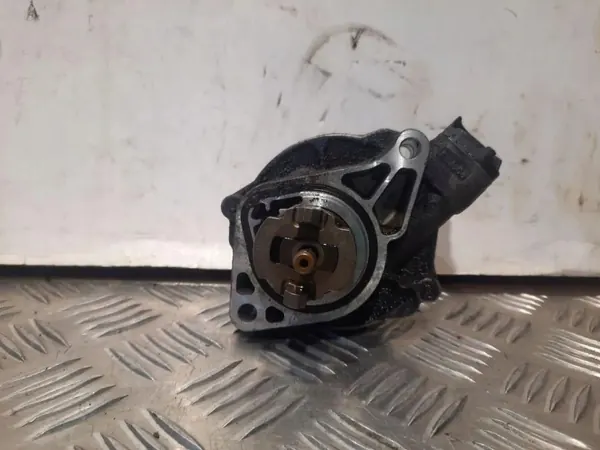 Pompe à vide Jaguar OEM AJ813786 Avant image 2