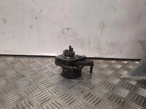 Pompe à vide Jaguar OEM AJ813786 Avant image 3