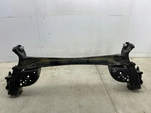 Mazda 3 IV BP Hinterachsschwinge OEM - Gebraucht image 7