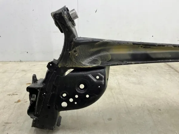 Mazda 3 IV BP Hinterachsschwinge OEM - Gebraucht image 8