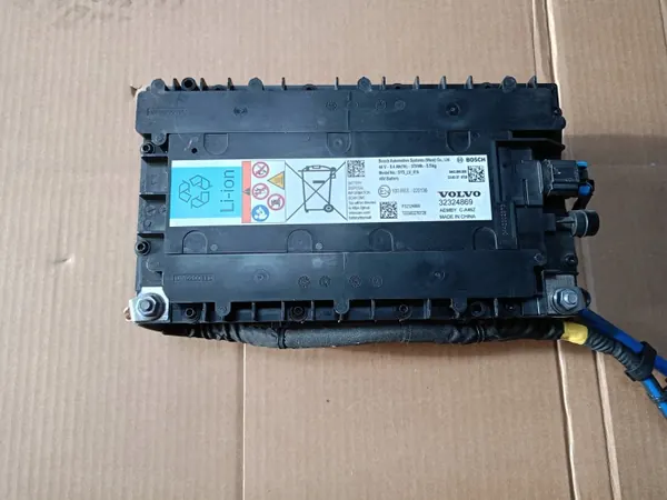 Bateria Volvo 32324869 48V Mild Hybrid 8Ah Usada image 2