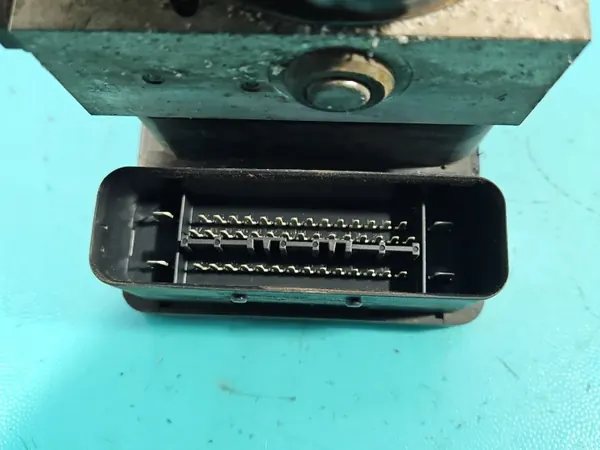 ABS-Pumpe OEM 1K0614517B für Audi A3 8P image 3