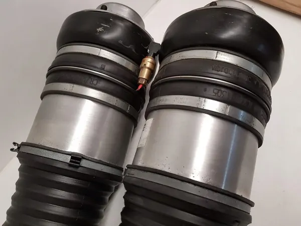 A6 C6 Ammortizzatore Aria image 4