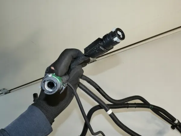 AdBlue-Installationsleitung OEM 8L013196 8F0131912 image 4