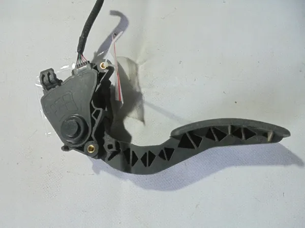Gaspedaalpotentiometer OEM 180020022R Renault image 3