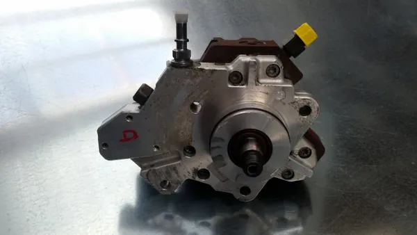 Bomba Renault OE OEM 044501099 para Trafic/Vivaro image 2