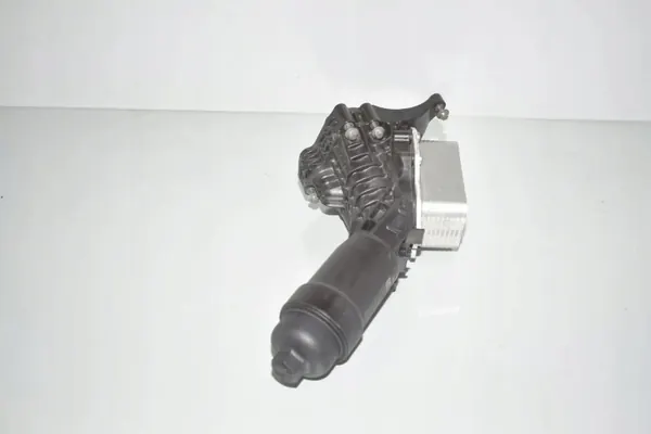 Refroidisseur d'huile BMW d'occasion OEM 72435982 Série 3 image 3
