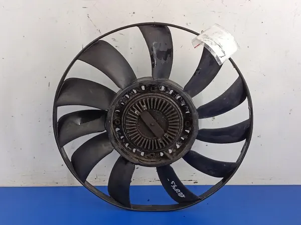 AUDI A4 B6 1.9TDI Kylarrubrik Viskös 058121301B image 2