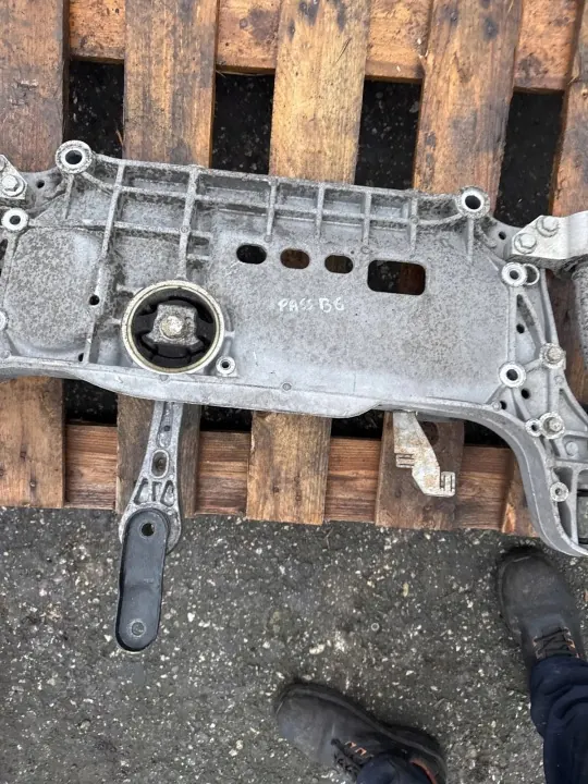 Etujousivarsi OEM 7110949 VW Passat B6:lle image 7