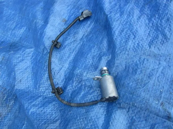 Capteur de soupape pression huile OEM 31401504 Volvo image 2