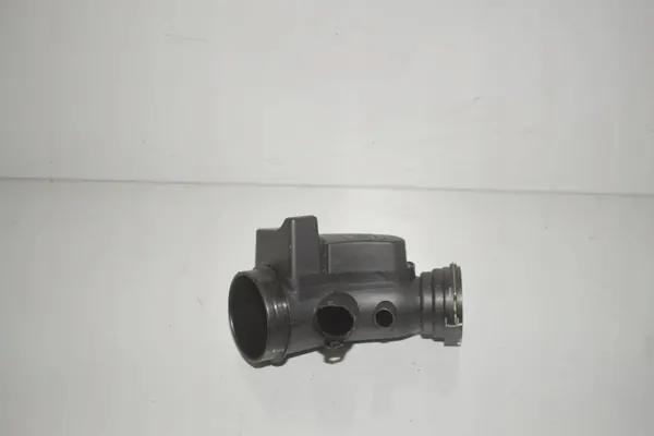 Manguera de aire BMW OEM 13718601681 para 2 Cabrio F23 image 2