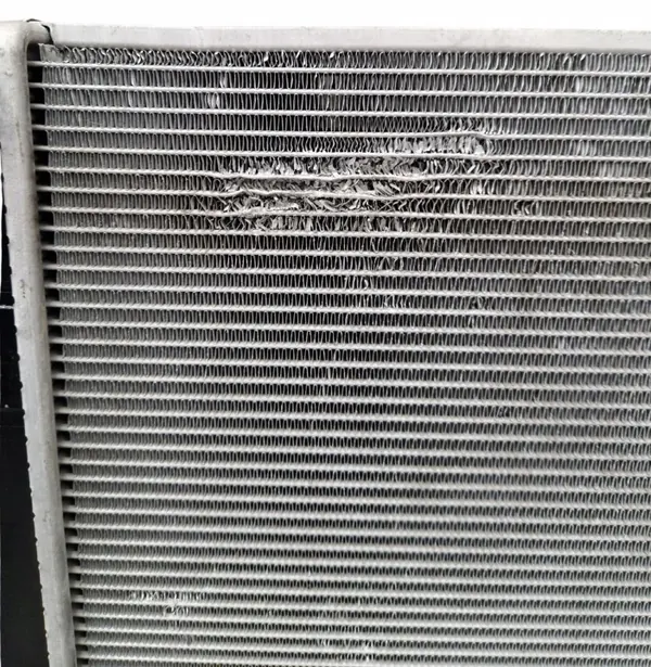 Radiateur d'eau Kia OE OEM 023000-1821 pour Optima image 3
