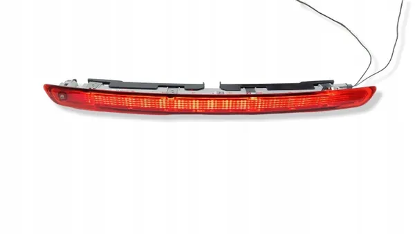 Derde Remlicht OEM 5E9945097C voor Skoda Octavia III image 2