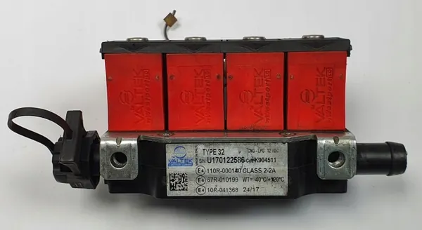 Rampe d'injection GPL OEM 110R-000140 Occasion image 3