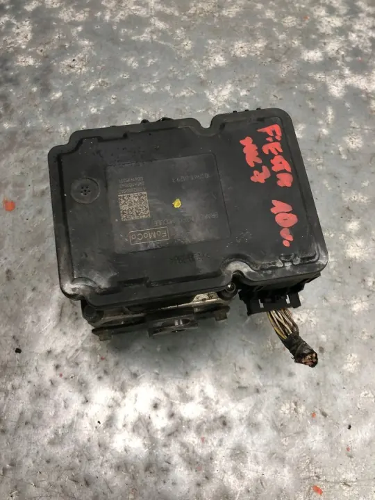 Pompe ABS OEM AV592C405CC pour Ford Fiesta MK7 image 3