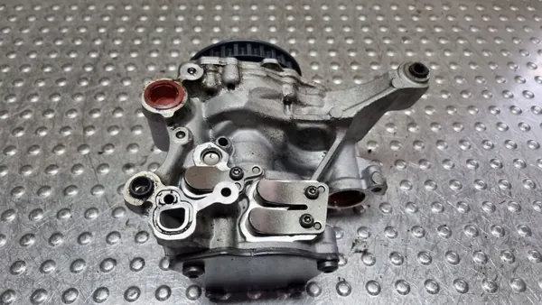 Pompe à huile d'occasion OEM 04L145208H pour VW/Audi 2.0TDI image 5
