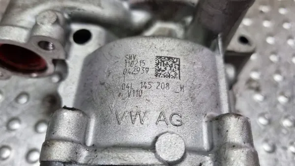Pompe à huile d'occasion OEM 04L145208H pour VW/Audi 2.0TDI image 6