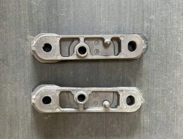 Etukelkakannatin OEM 20511FL010 Subaru Outback image 2