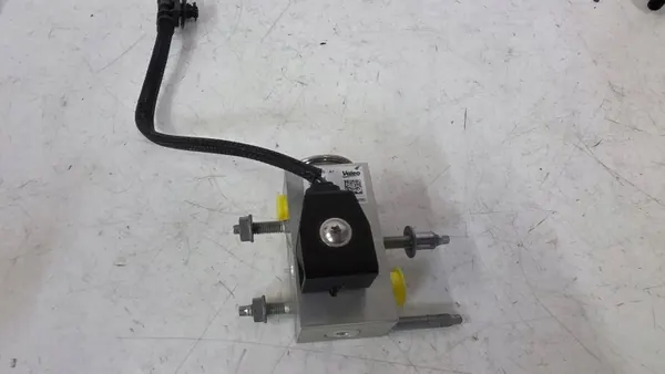 Soupape de climatisation OEM T591240 pour Peugeot 208 II image 2