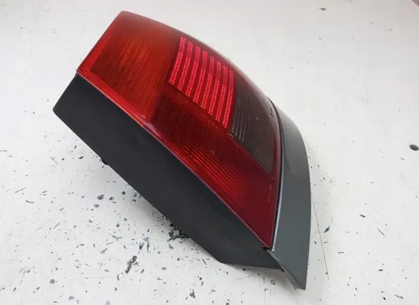 Luz Trasera Derecha Audi A4 1.9 TDI image 4