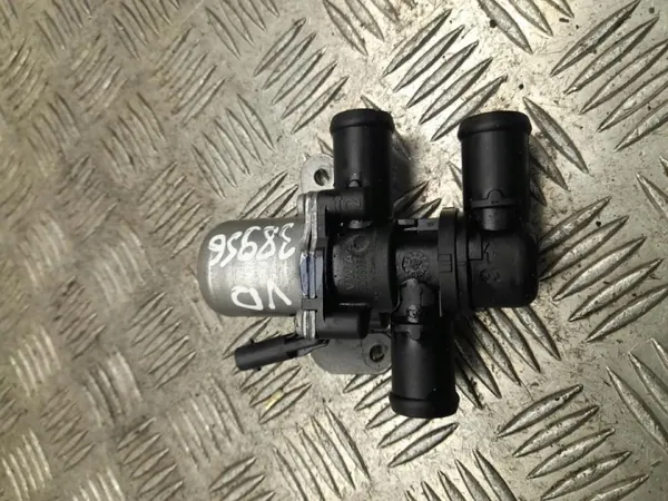Pompe à eau OEM 5Q0908457C pour Škoda Octavia Mk4 Combi image 2