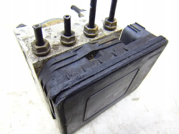 Pompe ABS OEM 5Q0614517S pour VW Golf VII 2.0 TDI image 4