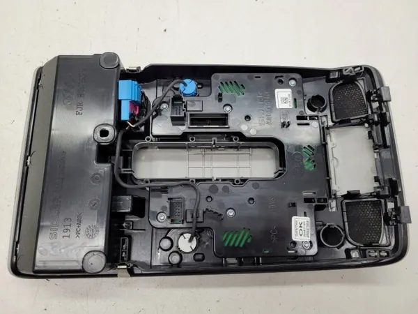 OEM 4G0947135B Plafonnier Audi A6 C7 2018 image 3