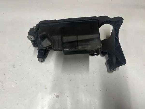 Begagnad luftpump OEM 94611013077 för Porsche Macan image 4