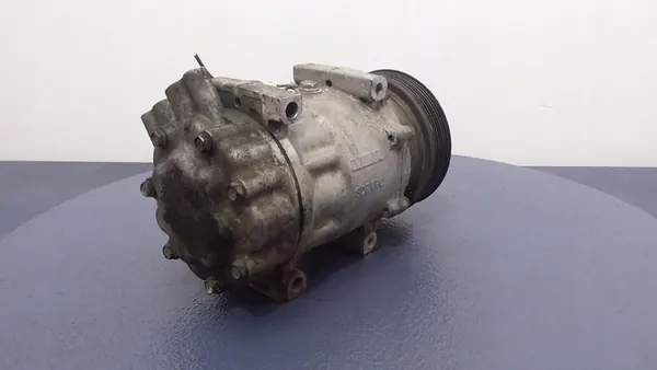 DACIA DUSTER I 1.5 DCI Compressore AC SD7V16 926006229R image 3