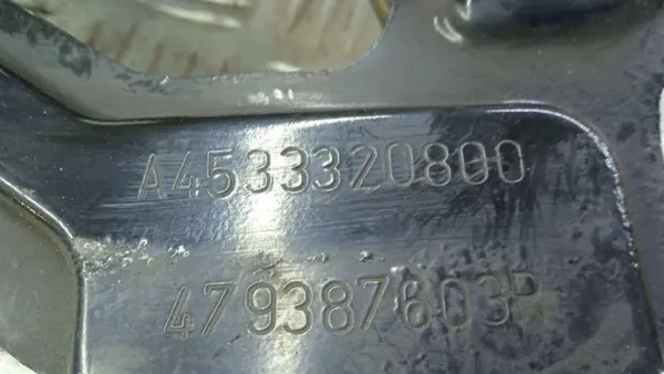 Höger framstyrknoge OEM A4533320800 image 3
