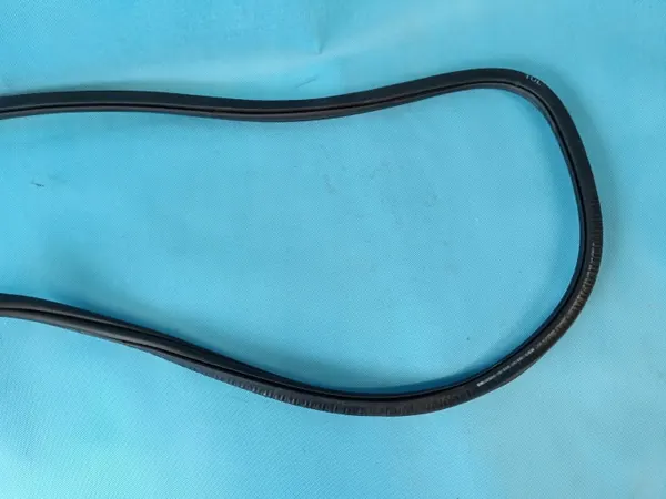 Junta porta dianteira esquerda OEM 5NA867911B VW Tiguan image 4