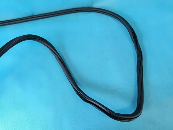 Junta porta dianteira esquerda OEM 5NA867911B VW Tiguan image 8