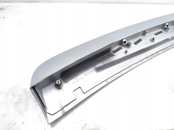 OEM 7L9827989 takaspoileri VW Touareg 2006 image 5