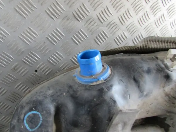 Réservoir Opel Astra J 09-15 13367837 image 8