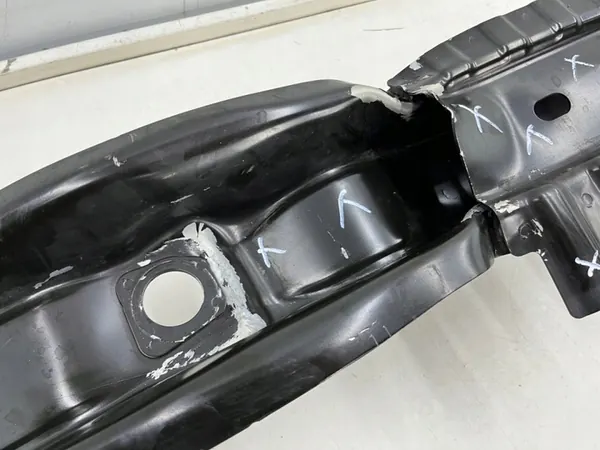 Framstötbalk Mercedes Vito W447 2019 OEM a4476223700 image 5