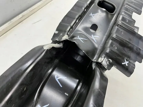 Framstötbalk Mercedes Vito W447 2019 OEM a4476223700 image 6